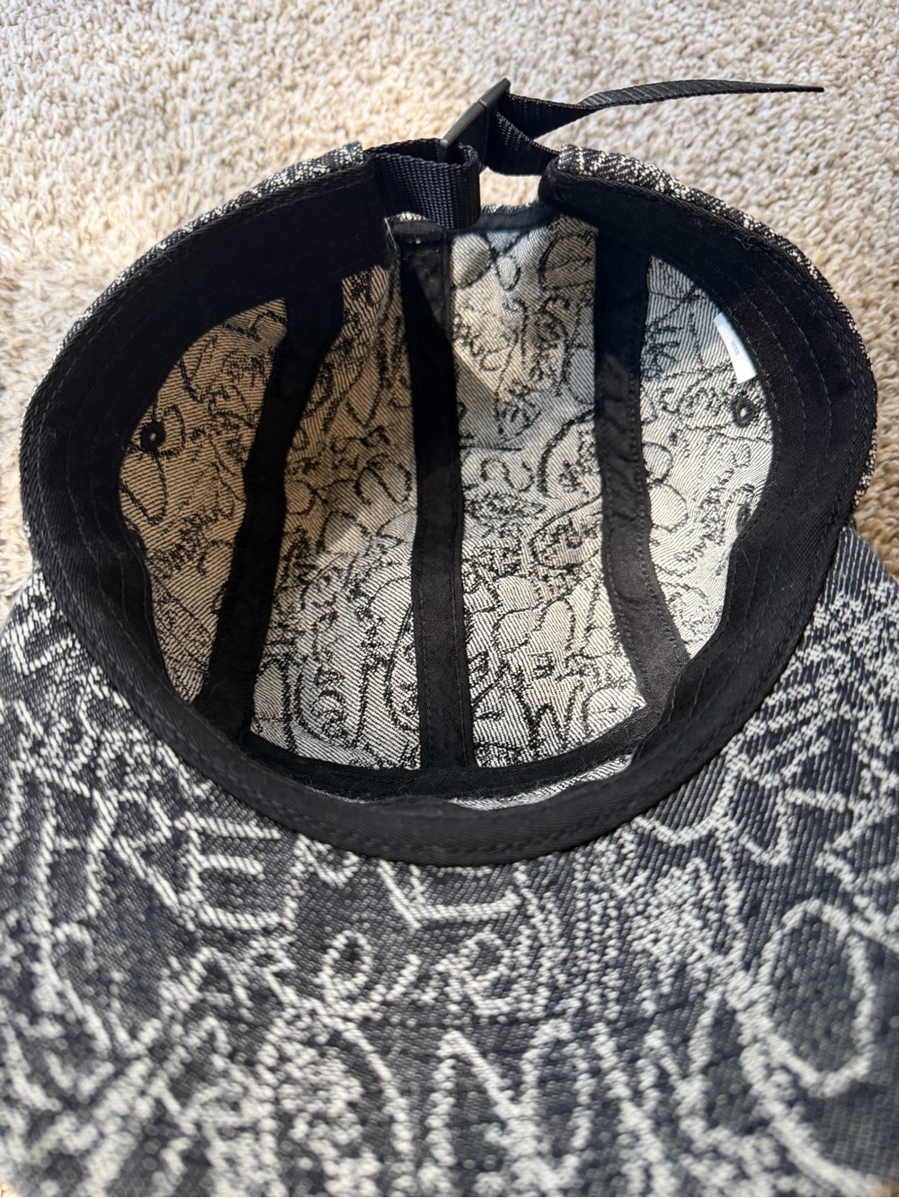 Supreme Black & White Script Pattern Strapback Cap - Picture 4 of 5